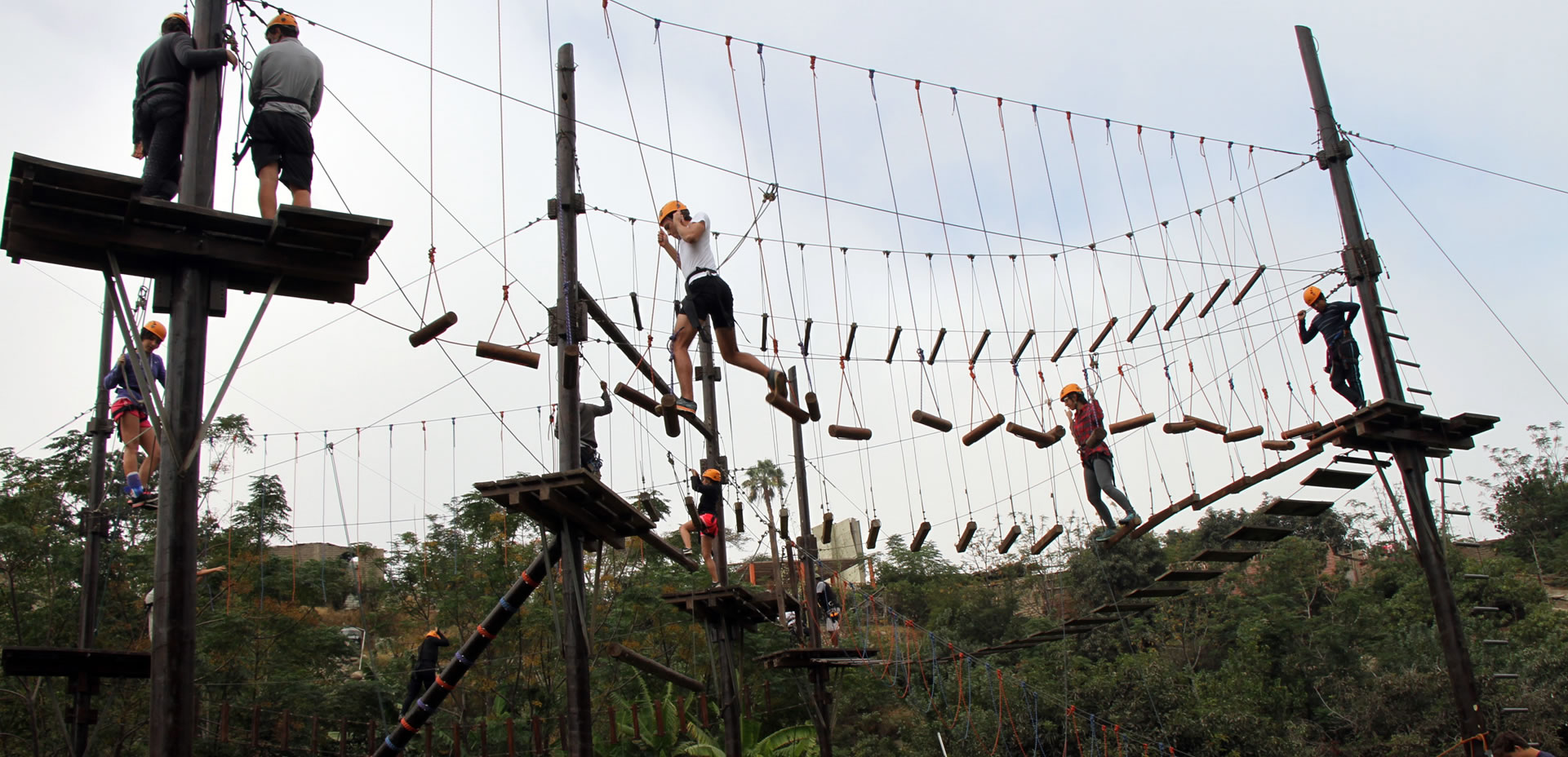 CAMPO DE CUERDAS / HIGH ROPE COURSES